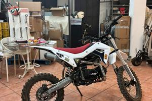 Pit bike 125