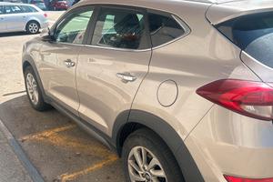 auto hyndai Tucson