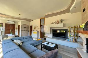 CASA DI CORTE A GRUMELLO DEL MONTE