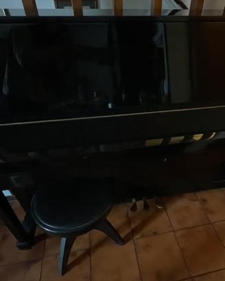 Pianoforte verticale Pearl River con seduta