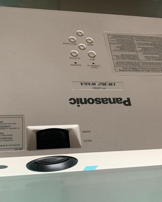 Proiettore panasonic LW362 come nuovo