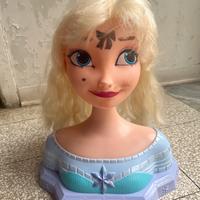 Testa di elsa frozen da pettinare