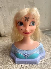 Testa di elsa frozen da pettinare
