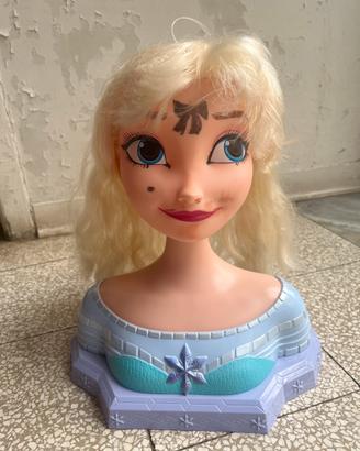 Testa di elsa frozen da pettinare