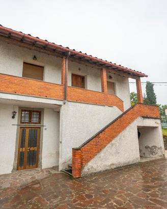 Porzione indipendente con terreno ARV/259
