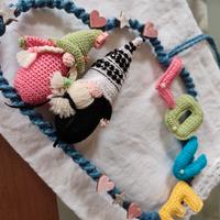 nuvola con gnomi innamorati 