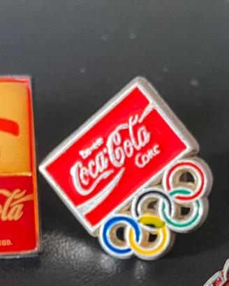 4 vecchie spille (Pins) dei Giochi Olimpici
