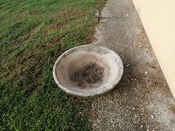 Fioriera in cemento da giardino 