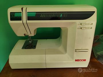 macchina da cucire Necchi 