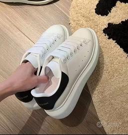Sneakers oversize Alexander McQueen, taglia 44