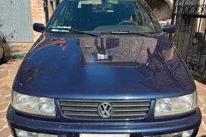 Volkswagen Passat benzina 1995 Epoca