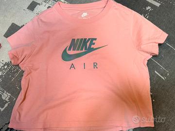 T-shirt Nike