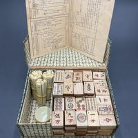 antico set da gioco del Mahjong