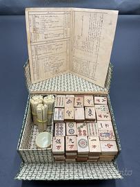 antico set da gioco del Mahjong