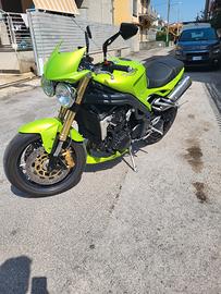 triumph speed triple 1050