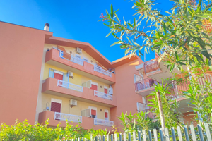 Appartamento a furci siculo Prov Messina