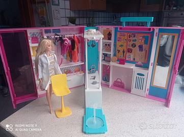 Armadio dei sogni di Barbie 