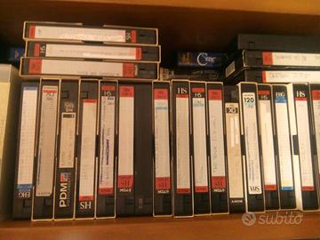 30  VIDEOCASSETTE VHS  IN  VARI FORMATI