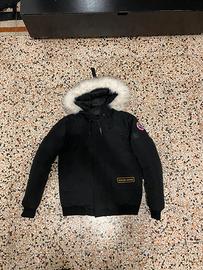 Giacca Canada Goose Nera con pelo Bianco -taglia S