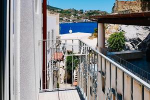 Casa vacanze al centro Lipari - Eolie B&B porto