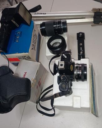 Macchina fotografica yashica completa