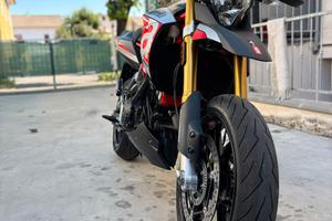Aprilia dorsoduro 900