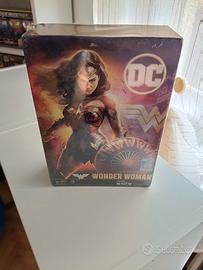 Action figure wonder woman