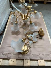 lampadario  in ottone con vetri satinati a fiore