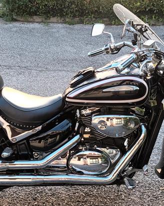 Suzuki Intruder 