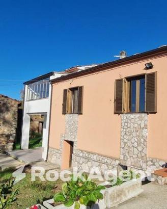 2 SOLUZIONI INDIPENDENTI CON TERRENO DI CIRCA 28.0