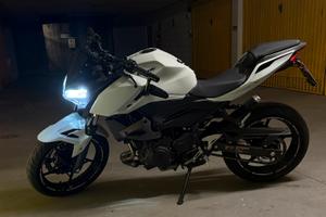 Kawasaki Z400 2023