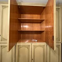 Armadio 6 ante legno massello noce colore chiaro