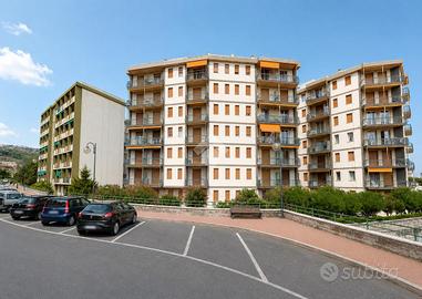 3 LOCALI A VALLECROSIA AL MARE
