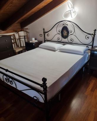 Struttura letto ferro battuto con rete ortopedica 