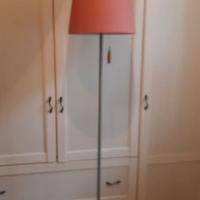 lampada da terra a stelo con paralume