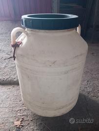 bidone contenitore plastica alimentare olio vino