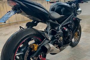 Triumph 675.    2008