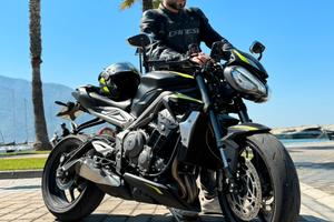 Triumph street triple 765 rs