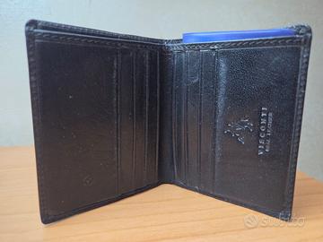 Portafogli uomo in pelle compatto