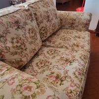 Divano 2 posti a fiori di MisuraEmme