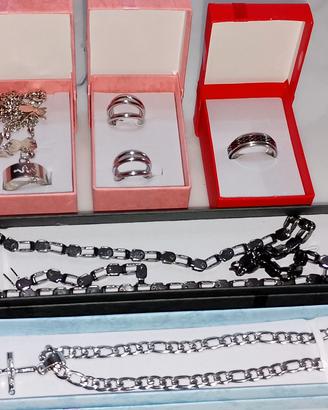 bracciale anello collana orecchini 