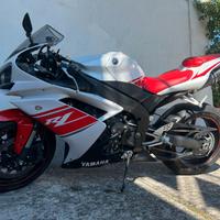 Yamaha R1