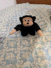 Peluche scimmia