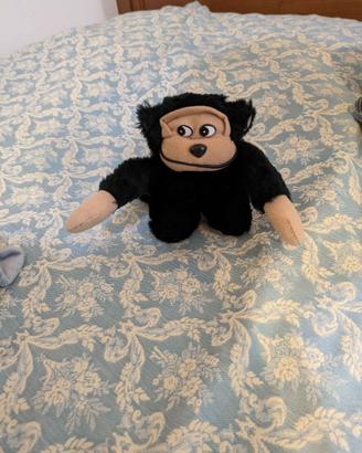 Peluche scimmia