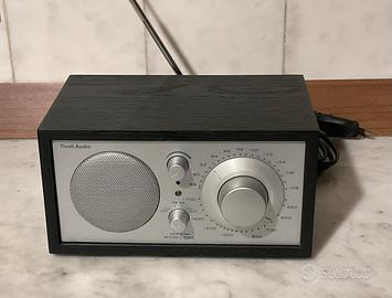 Tivoli model one radio am/fm argento/nero. Intonsa