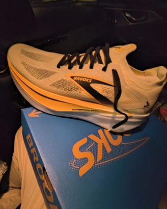 scarpe running Brooks n.46 