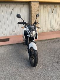 Honda 125 cbf