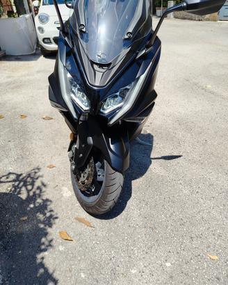 kymco ak 550