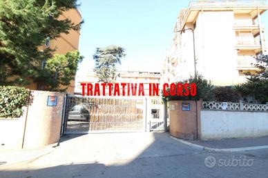 4 LOCALI A BRINDISI