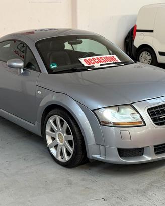Audi TT Coupé 3.2 V6
